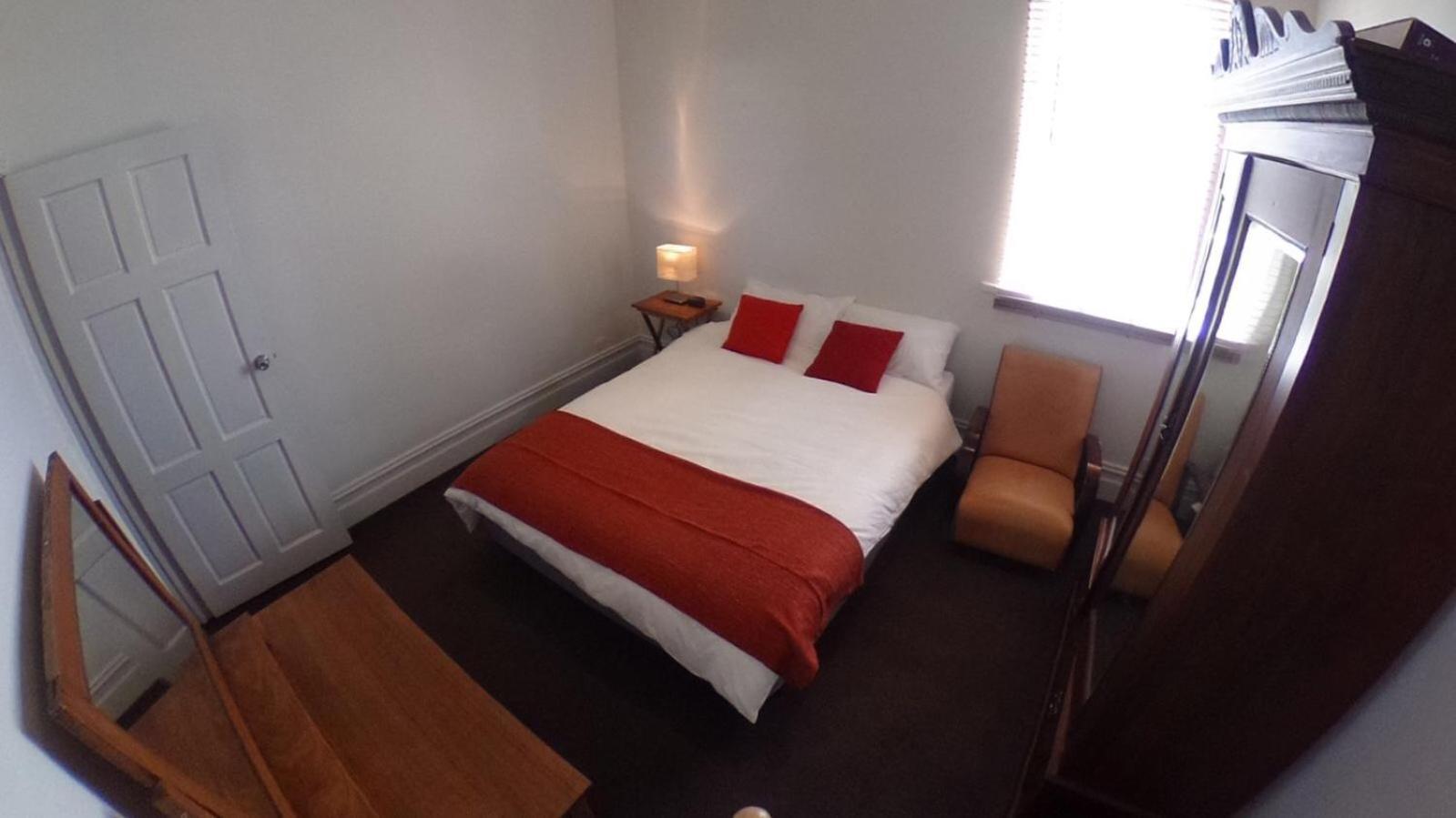 Raffless Apartment Portland Room photo